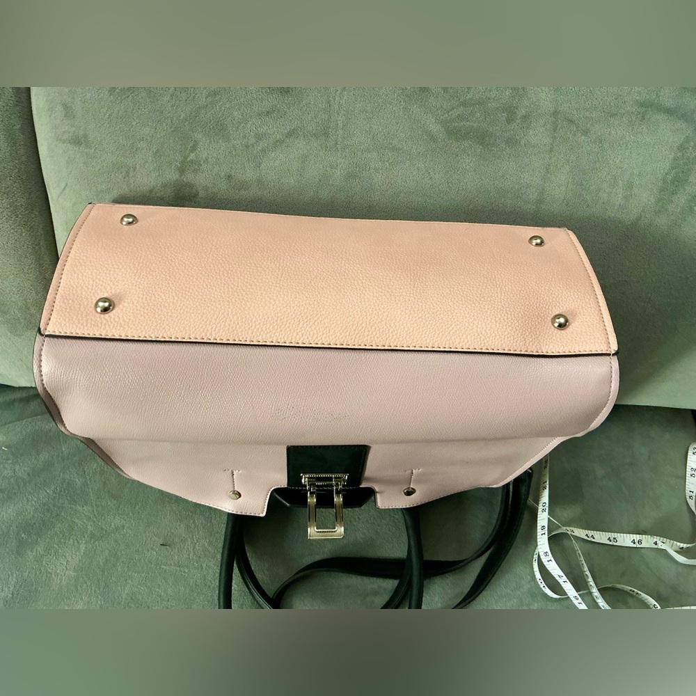 Nice Elegant Spacious Tote - image 6